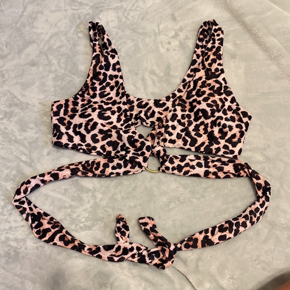 Cheetah bikini top - Picture 3 of 5